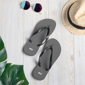 Tongs gris foncé